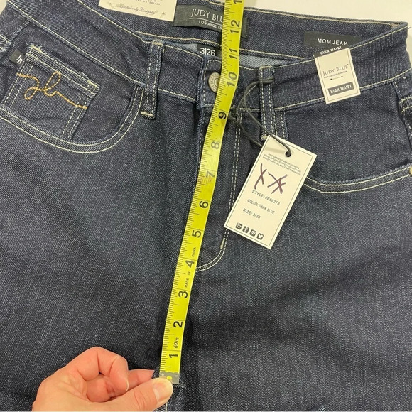 New Judy Blue High Waist Mom Jeans Dark Wash - Picture 6 of 9
